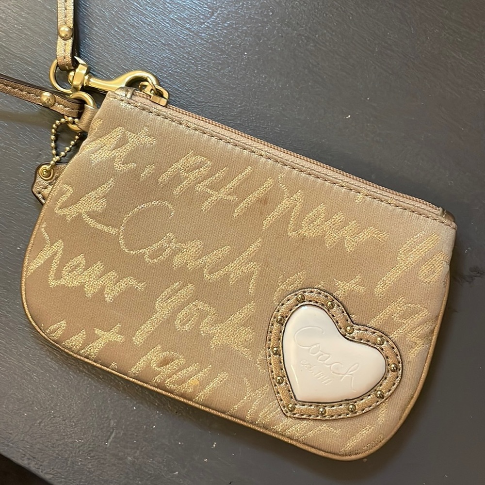 Good Quality Coach Wristlet! Cute!